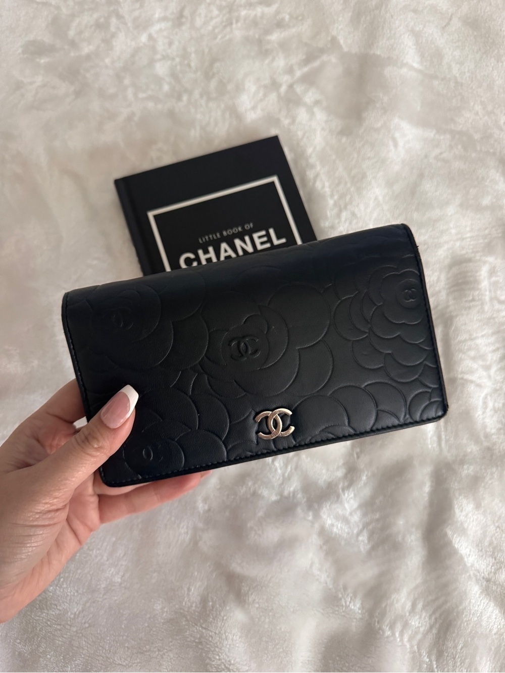 Authentic Chanel Black Camellia Quilted Leather Chain Wallet - Picture 6 of 12